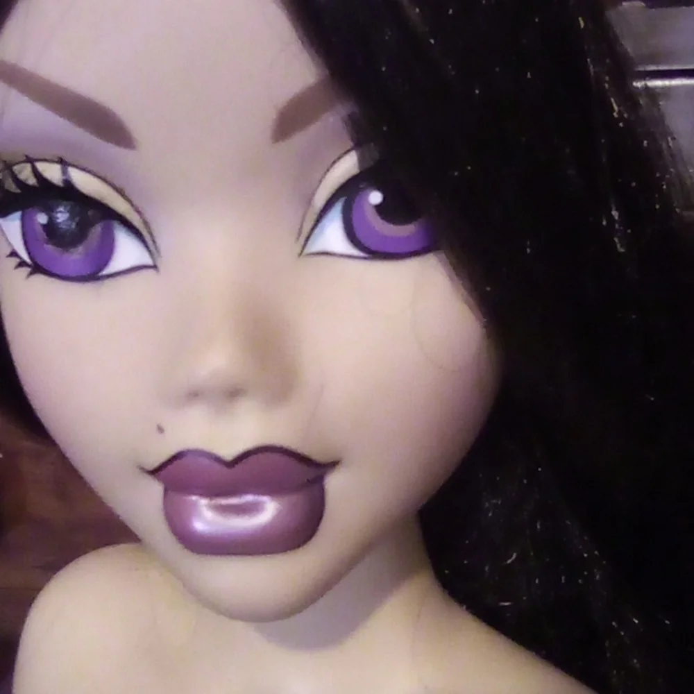 Disney Princess Styling Head.  Plus Hair Assessories NOT FROM DISNEY!!! - Picture 2 of 7